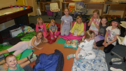 Noc s Andersenem v knihovně - 7.4.2017